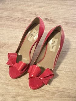 Valentino Garavina Signature Bow shoes size 39