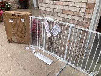 New 57-66” extra wide  gate