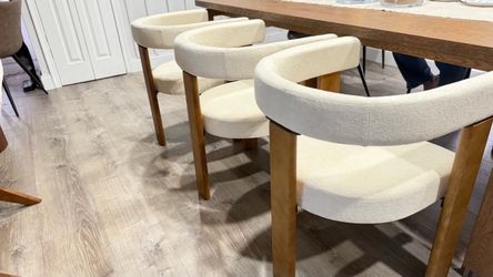 Set of 6 Boucle Barrel Dining Chairs