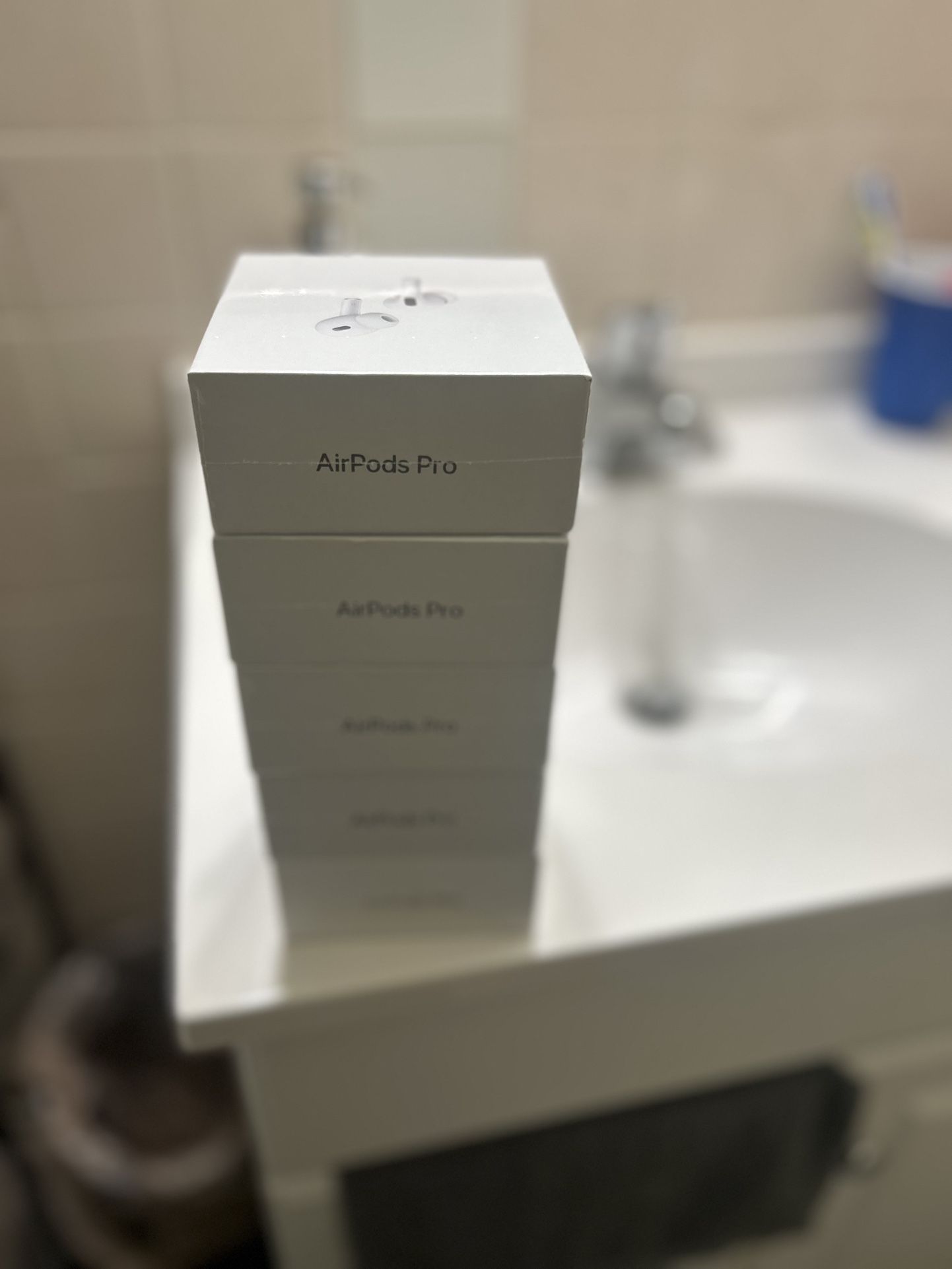 Air Pods Pro 2 Throwing Deals !!!!  ** ALL REAL NO FAKE MATERIAL 