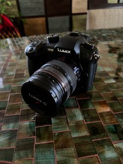 Lumix GH5 w/12-35