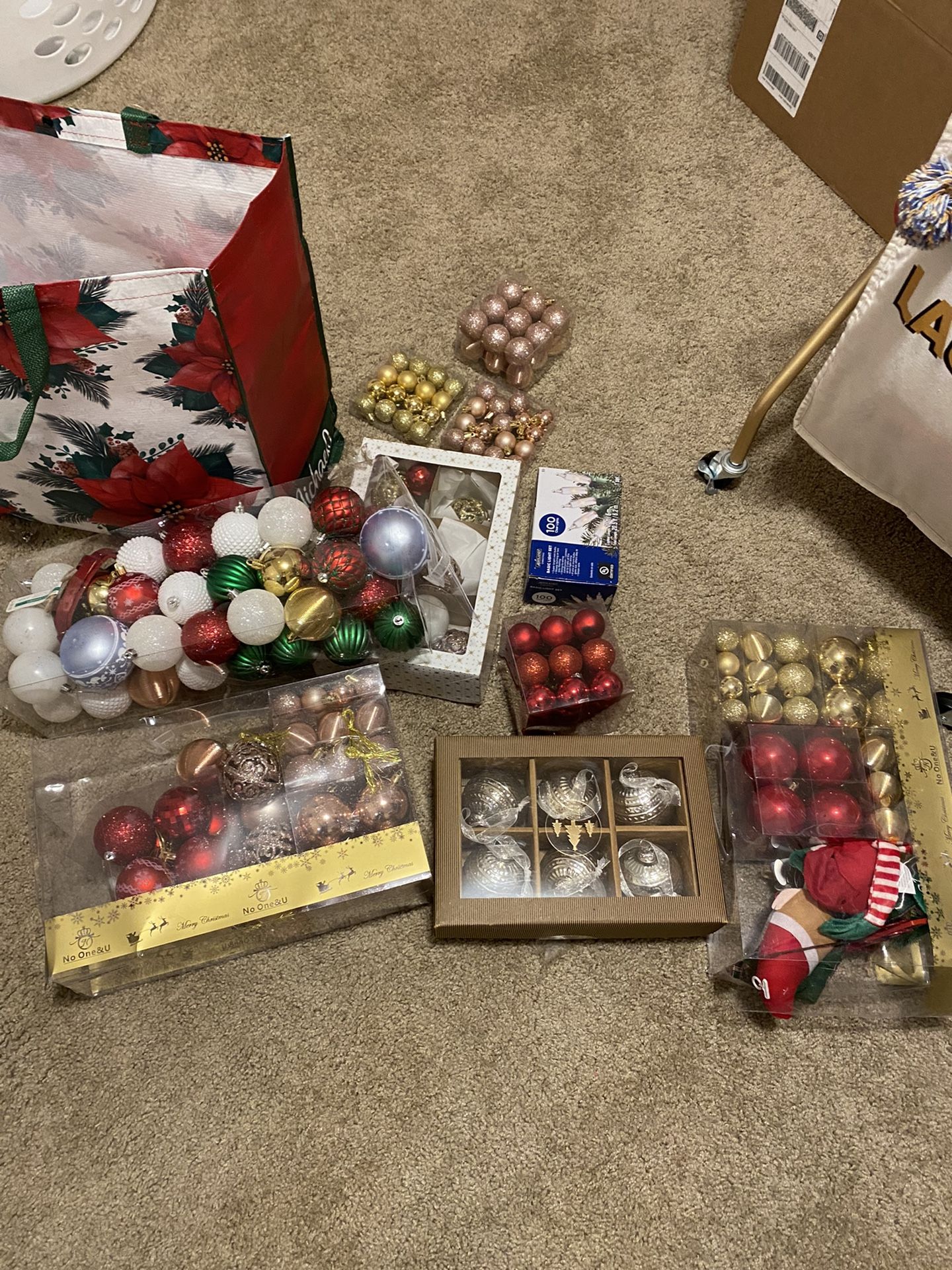 Christmas Decor All $20