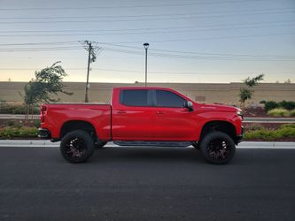 Chevrolet Silverado LT 5.3L V8 Automatic transmission