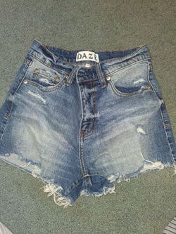 Daze Shorts Waist 25