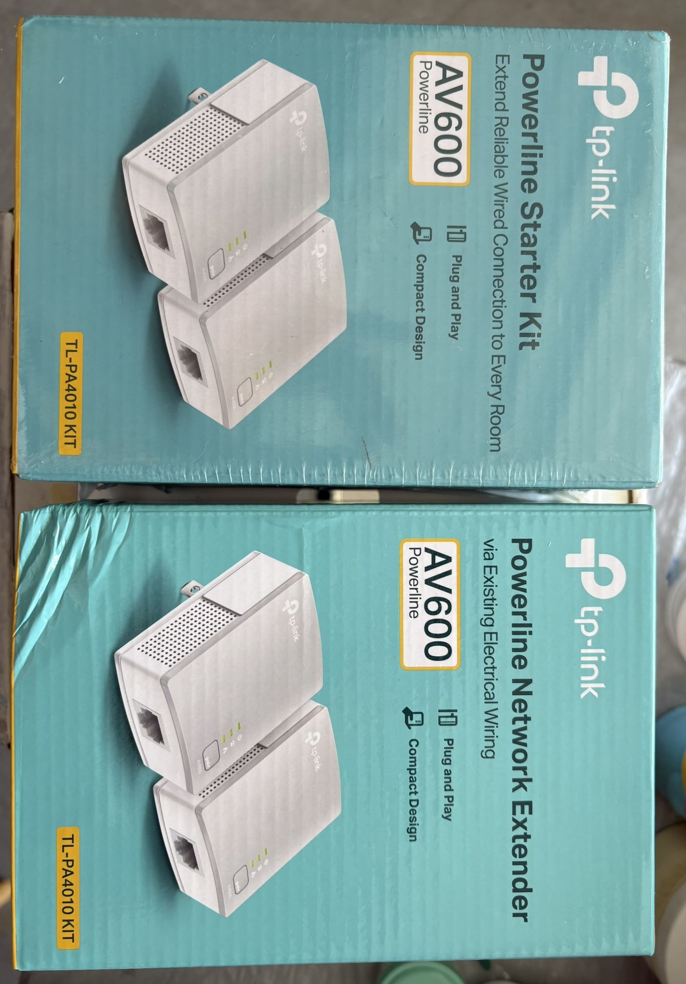 Wi-Fi Extender - powerline Starter Kit AV600 - Brand New