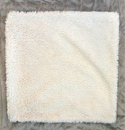 Pottery Barn ivory faux fur pillow cover 24x24