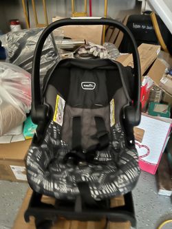 Infant car seat