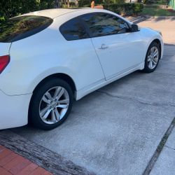 2010 Nissan Altima 2.5S Coupe/2Dr