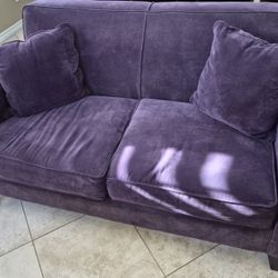 Living Spaces Couch  Color Eggplant
