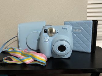 Polaroid Instax 7s Camera Bundle