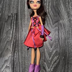 Monster High Clawdeen Wolf Scarily Ever After Doll