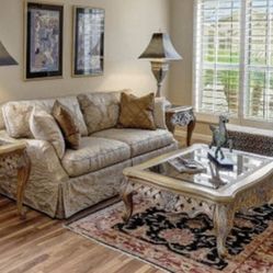 Free Coffee Table With Two Matching End Tables Perfect Condition