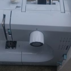 Desktop Sewing Machine 