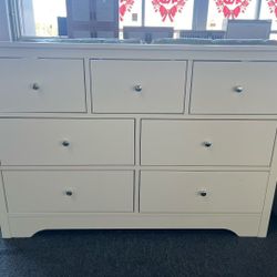 White Dresser，$280