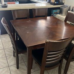Free Dining Table