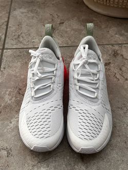 Nike 270