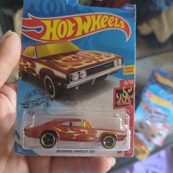 Hot wheels 69 Dodge charger 500  HW FLAMES nuevo