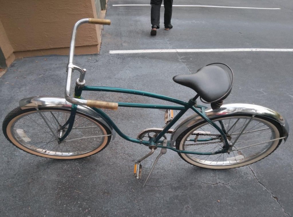 Roadmaster Luxury Liner Vintage Bike