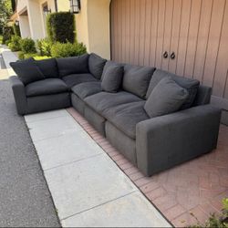 SAVESTO CHARCOAL GRAY 5-PIECE SECTIONAL - FREE DELIVERY 🚚‼️