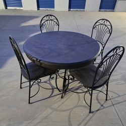 Ashley Refurbished 5 Piece 45" Round breakfast Table 