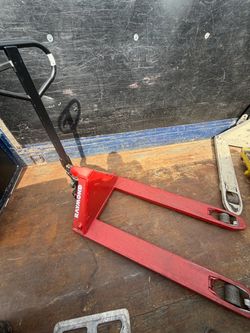 Raymond 5500 lb Capacity Pallet Jack w/ 48” L Forks x 27” W