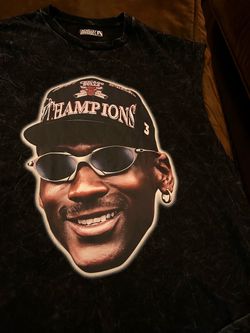Vintage Michael Jordan  Chicago Bulls Champions Graphic T-Shirt