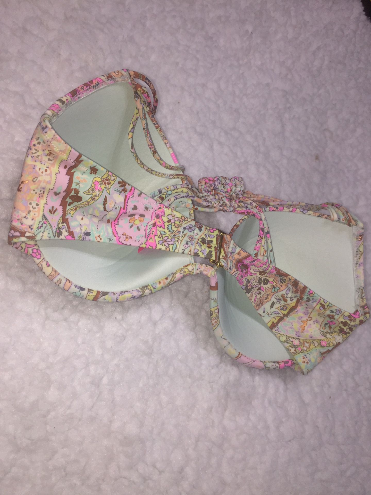 Victoria’s Secret size 36DD $10