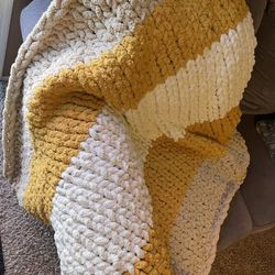 Chunky Hand Knit Blankets 