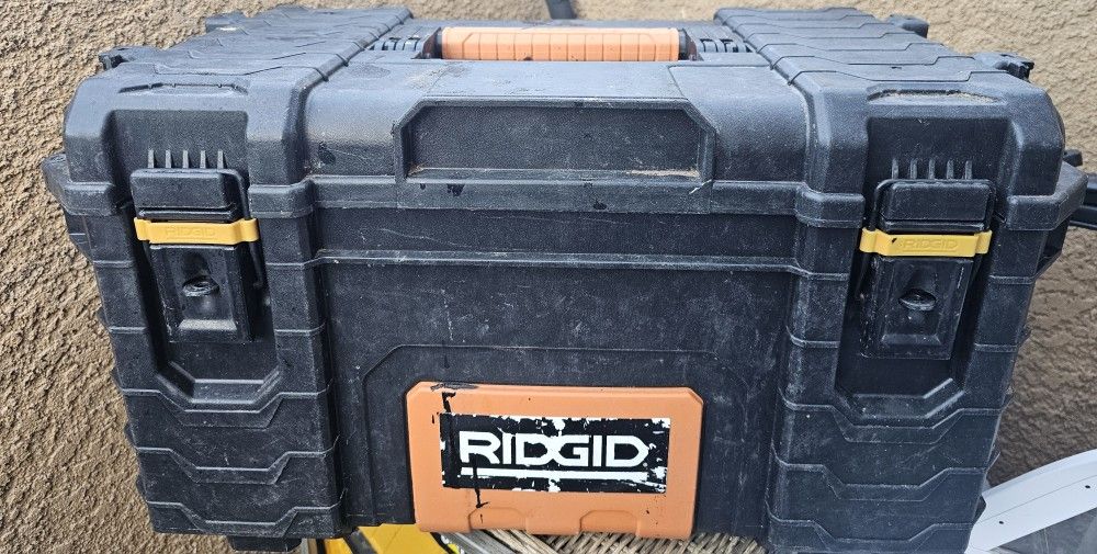 Rigid Tool Box 12" x 22" x 13.5",
