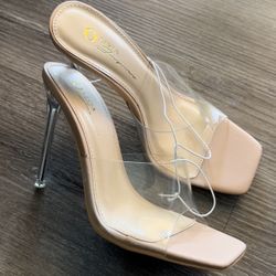 Women’s Heels Size 6 $15