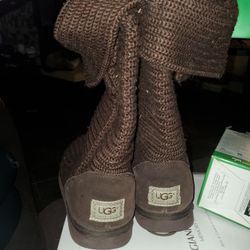 Womens Uggs Size 11