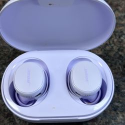 Bose Quiet comfort Noise Cancelling Headphones 