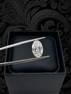 4.01 Carat lab-grown oval shape certified Diamond 💎