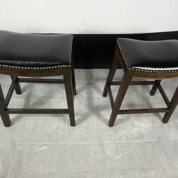 Stylish Saddle Bar Stools (Set of 2)