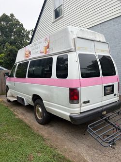 03 ford e350