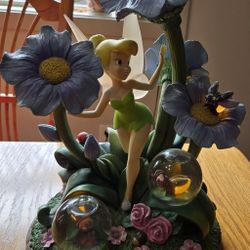 Disney Store Tinkerbell Fairies Light Up Fireflies Snow Globe 
