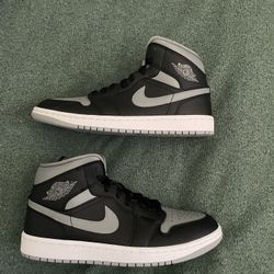 Jordan 1 Mid
