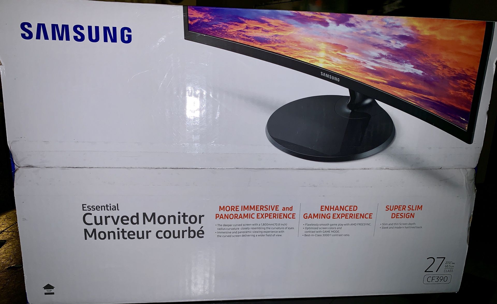 Samsung 27” Curved Screen Monitor NEW