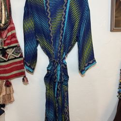 NWOT SILK ROBE BLUE GREEN