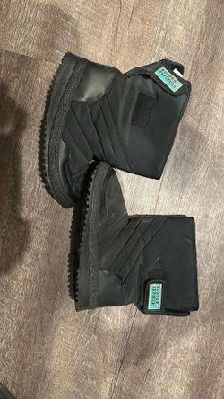 Snow Boots 