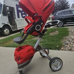 Stroller 
