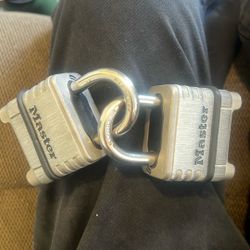 2 Combination Locks  By Master