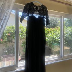 Floor Length Black Lace Formal Dress
