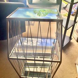 Hollywood Regency gold and mirrored Side Table/ Plant Shelf