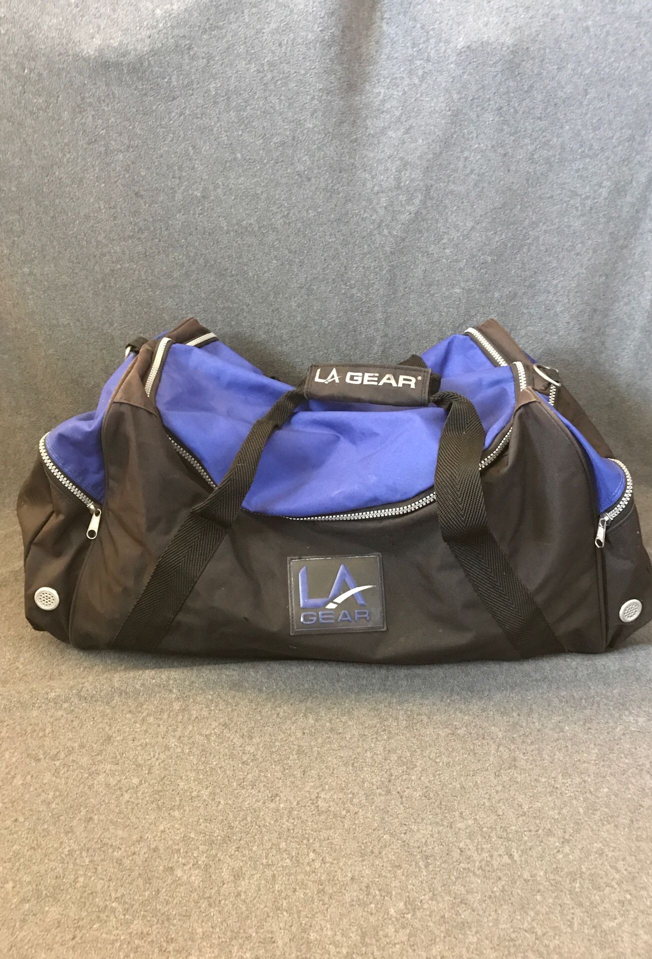 L A Gear duffle bag