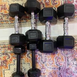 Dumbells 20lbs, 15lbs, 10lbs Whole Set