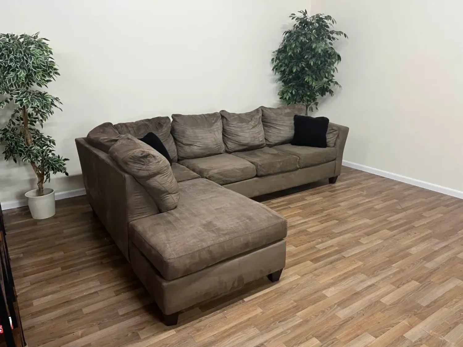 DELIVERY AVAILABLE Sectional Couch