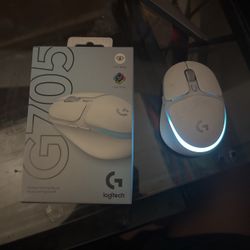 Logitech G705 Wireless Gaming Mouse. 