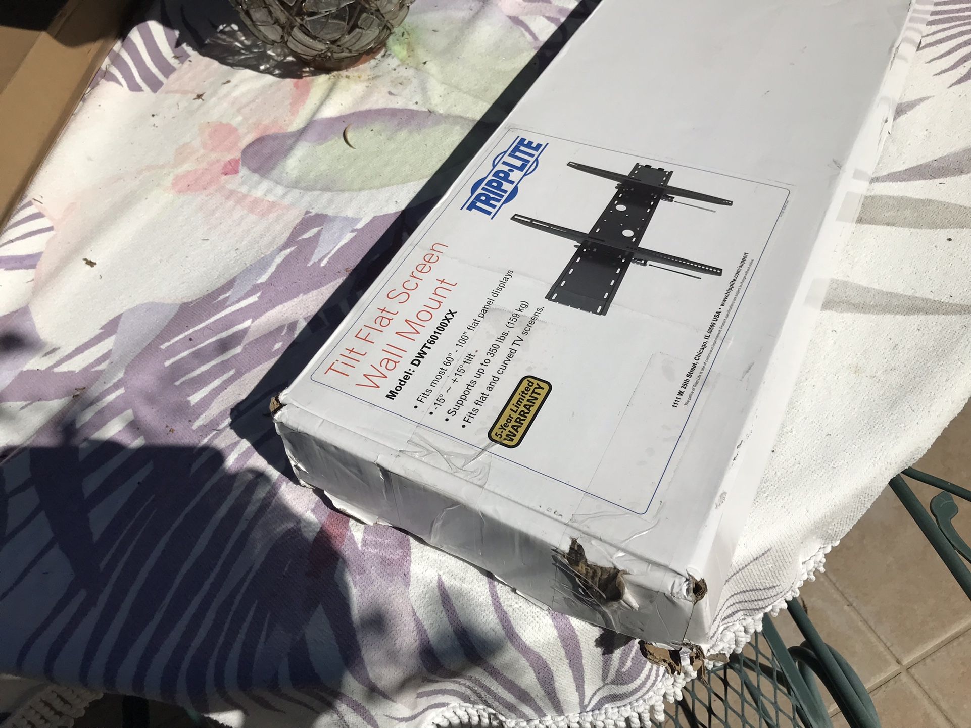 Wall Mount For TV Tilts