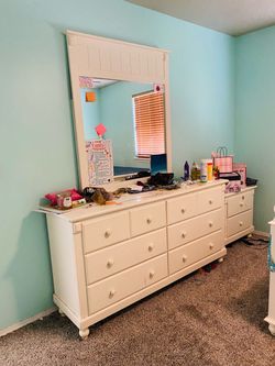 Queen Size Bedroom Sets